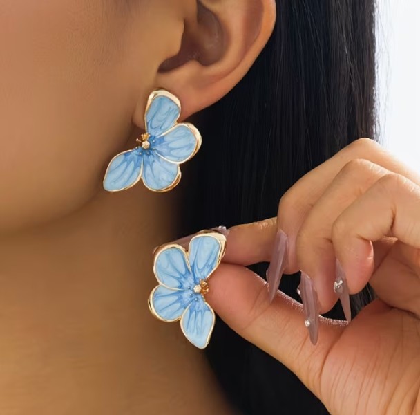 2pcs Pendientes colgantes de flor de metal con gradiente elegante para mujeres - Estilo bohemio, chapado en oro KC, poste de hierro, Perfectos para uso diario, fiestas y eventos al aire libre