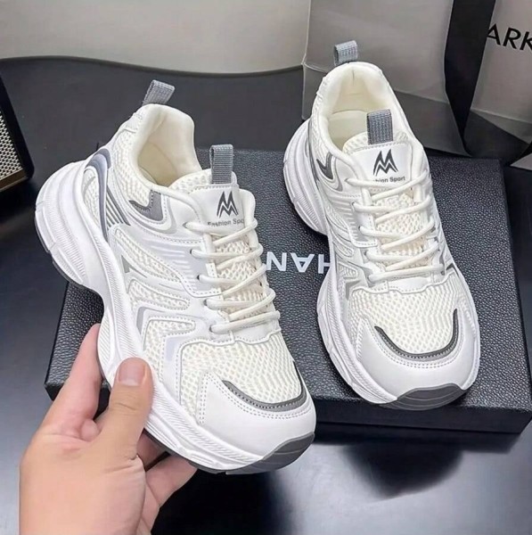 Zapatillas nuevas de mujer con suela gruesa, zapatos casuales ligeros
