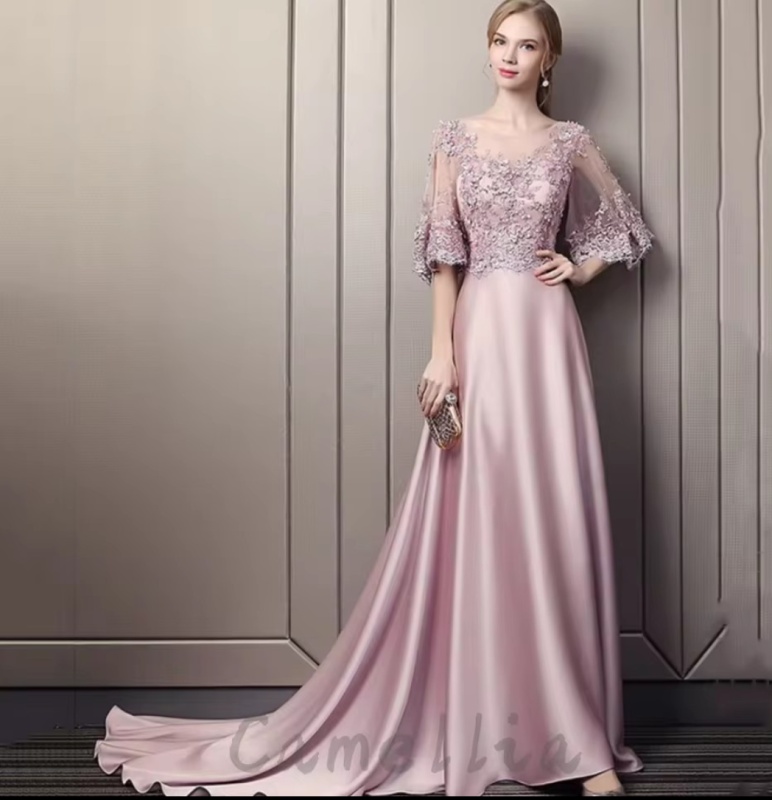 Abito Elegante Formale Personalizzato per Occasioni [Bellezza]