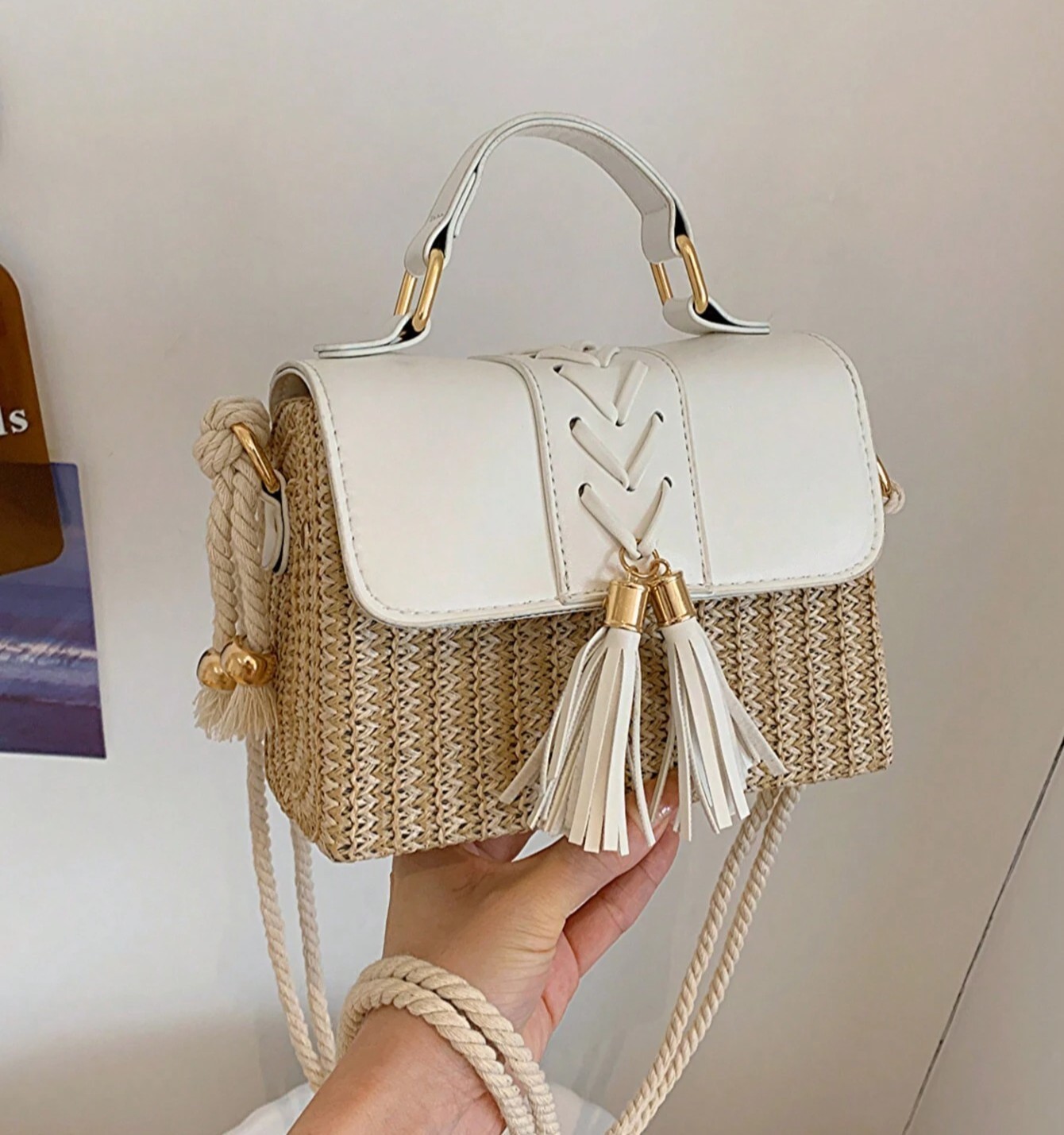 Bolso con Solapa de Patchwork de Color Contrastante