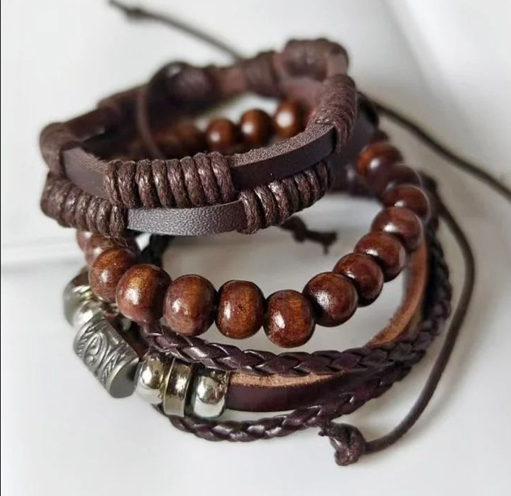 Braccialetto in Pelle e Legno Stile Cowboy da Strada