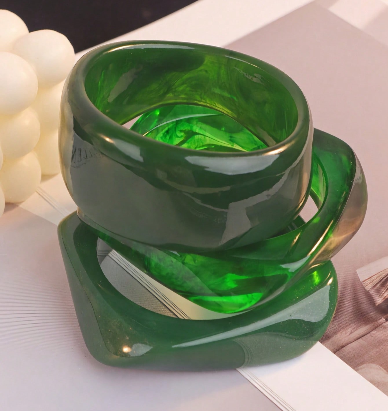 Conjunto de 3 Pulseras de Acrílico Estilo Bosque Verde