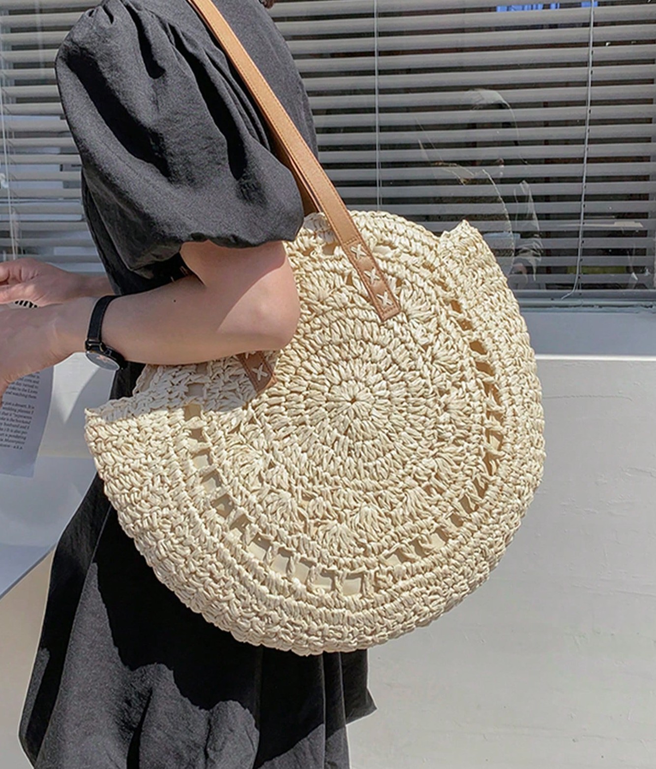 Large Capacity Round Woven Bag