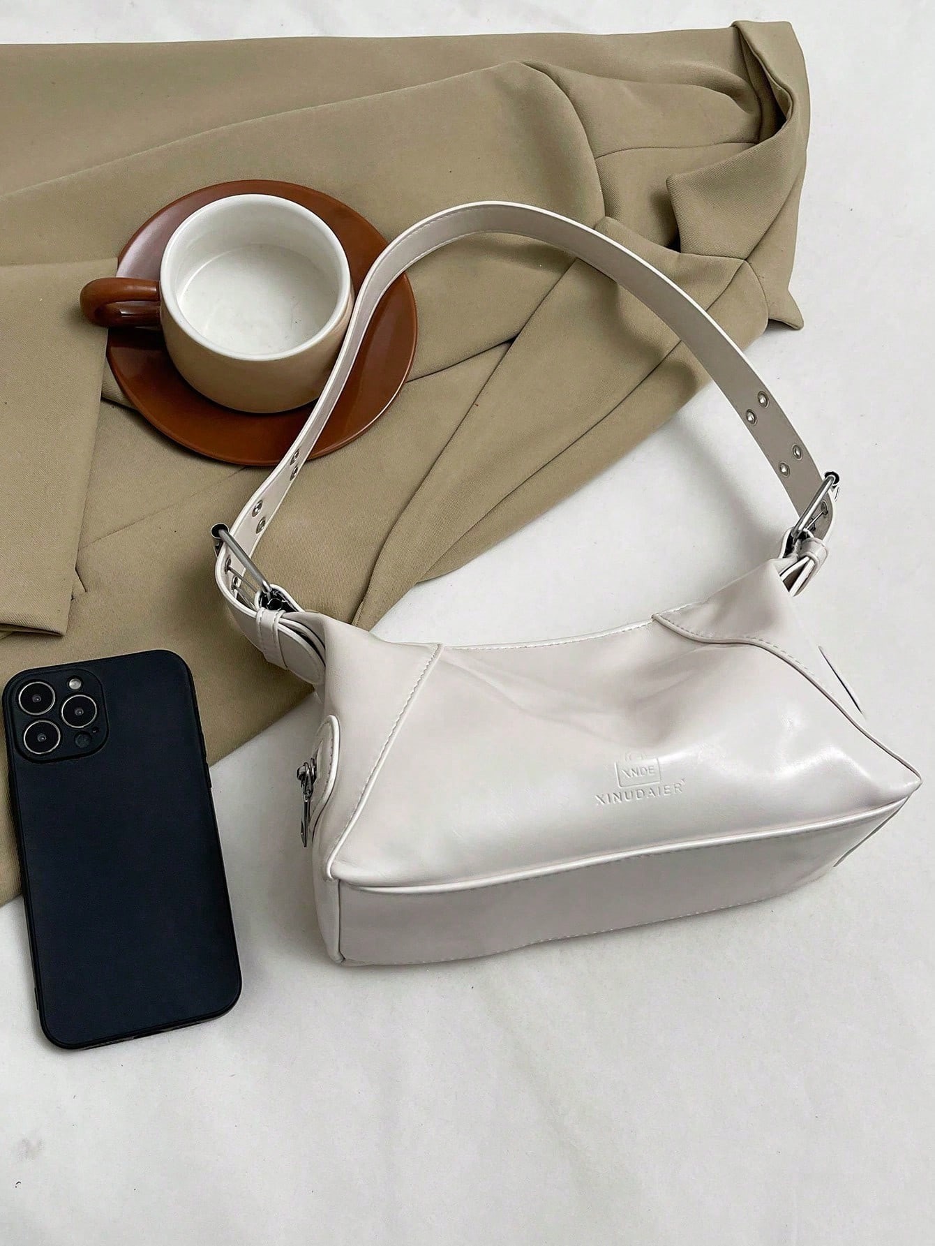 Sac sous-bras mode minimaliste polyvalent décontracté