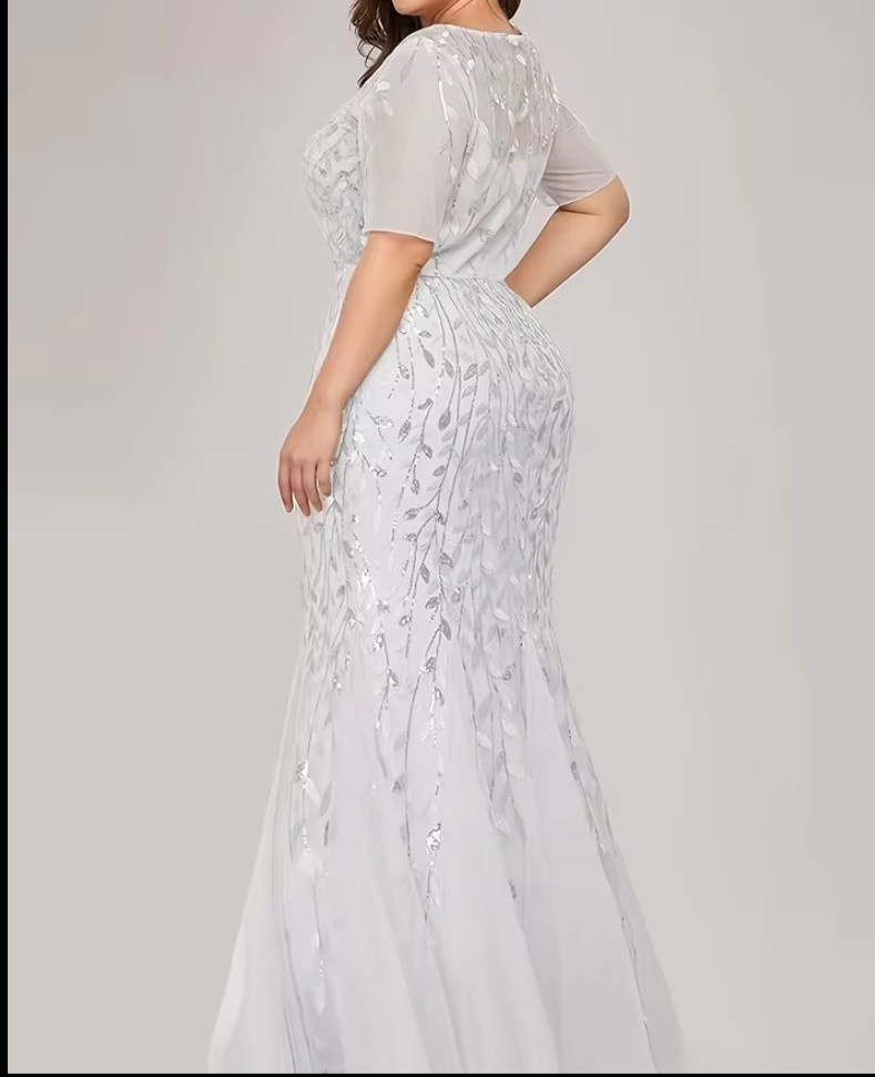 Элегантное платье plus size [Бьюти / Макияж]