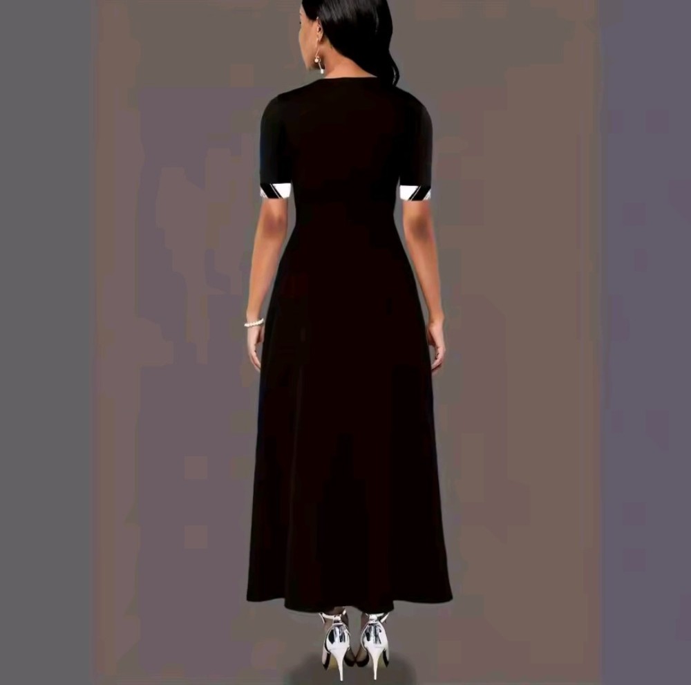 Novo Estilo Vestido de Moda Gola Redonda Cor de Contraste Manga Média Vestido Longo Irregular [Beleza]